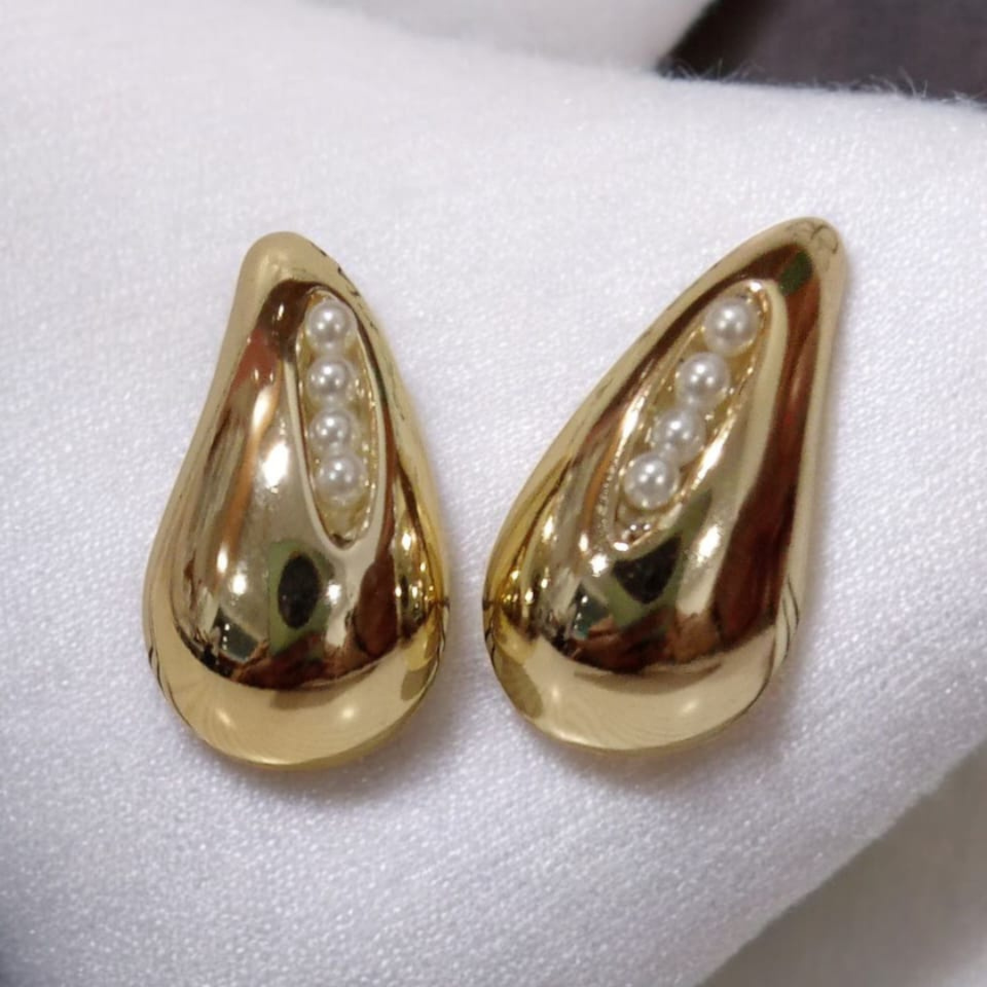 Pearl Golden Tea Drop Earrings - Image 5